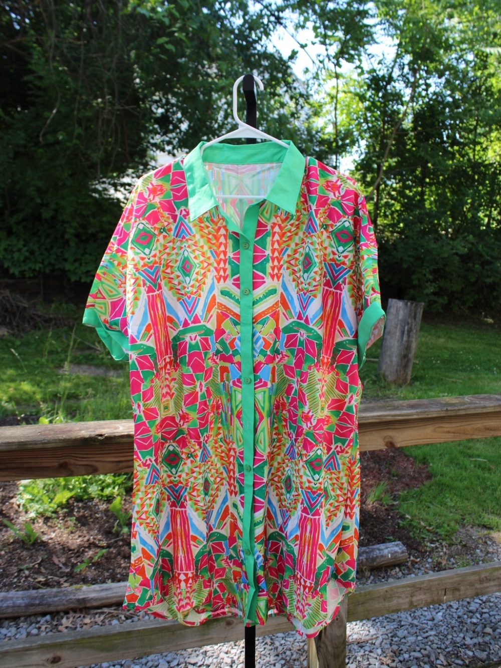 Bright Multicolor Short-Sleeve Button-Up Shirt - Green Trim
